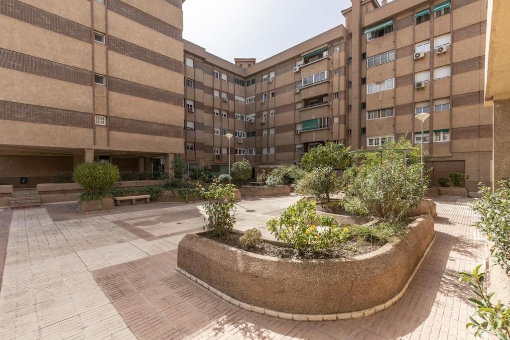 Neptuno Deluxe Apartment Granada Luaran gambar