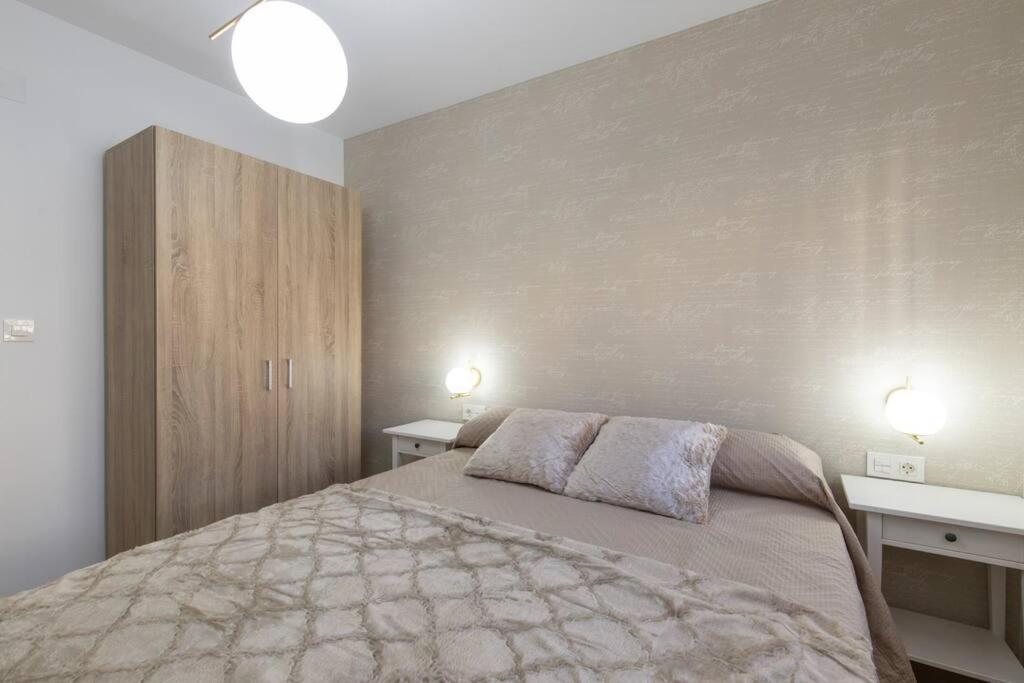 Neptuno Deluxe Apartment Granada Luaran gambar