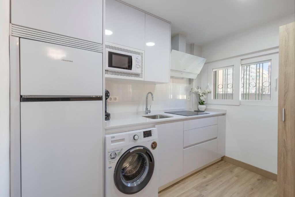 Neptuno Deluxe Apartment Granada Luaran gambar