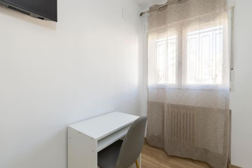 Neptuno Deluxe Apartment Granada Luaran gambar