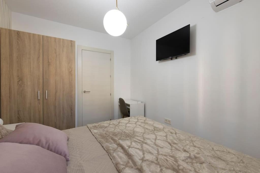 Neptuno Deluxe Apartment Granada Luaran gambar