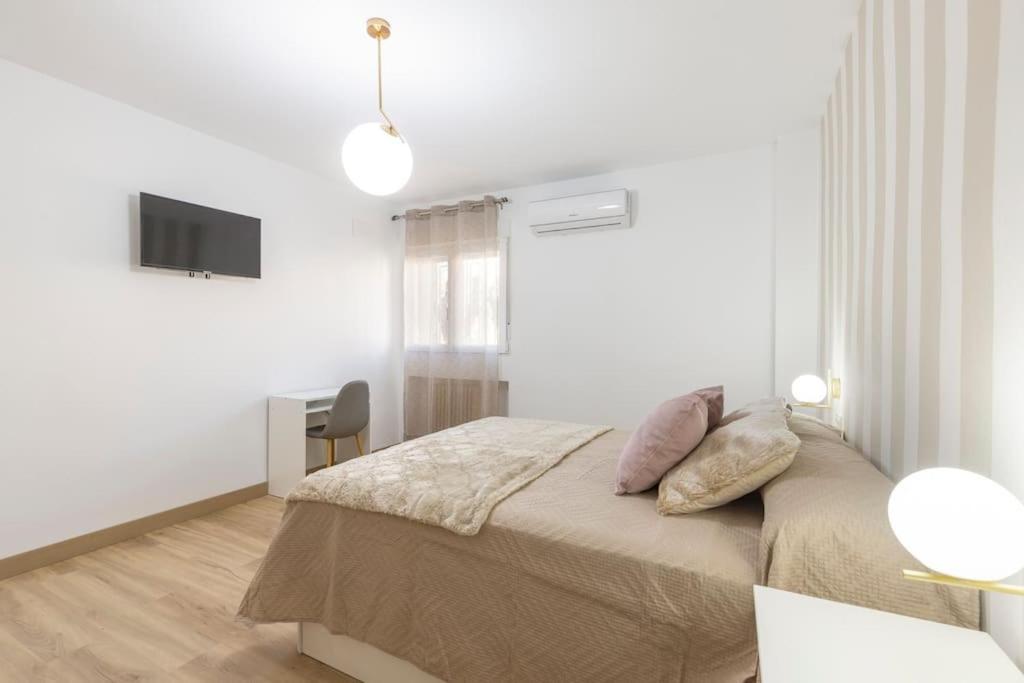 Neptuno Deluxe Apartment Granada Luaran gambar