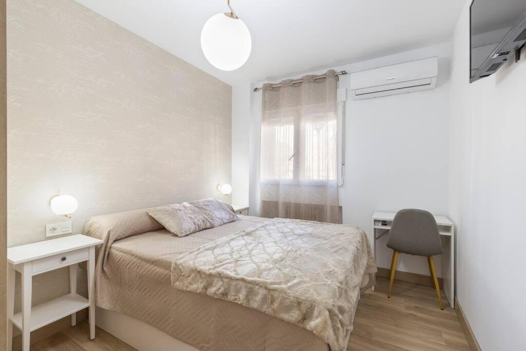Neptuno Deluxe Apartment Granada Luaran gambar