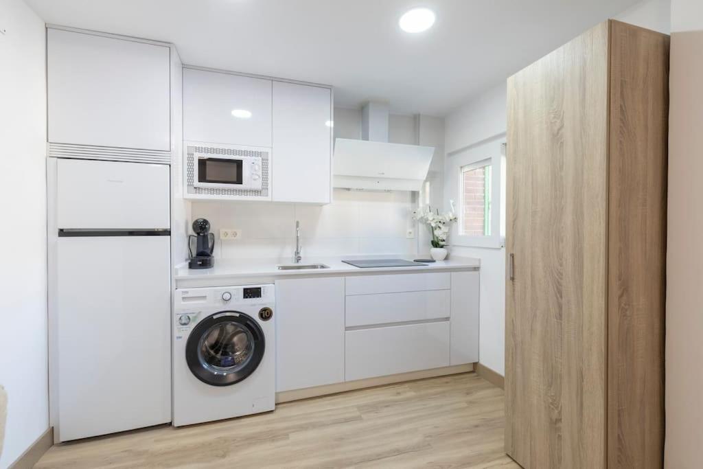 Neptuno Deluxe Apartment Granada Luaran gambar