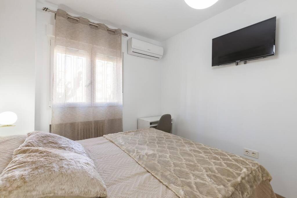 Neptuno Deluxe Apartment Granada Luaran gambar