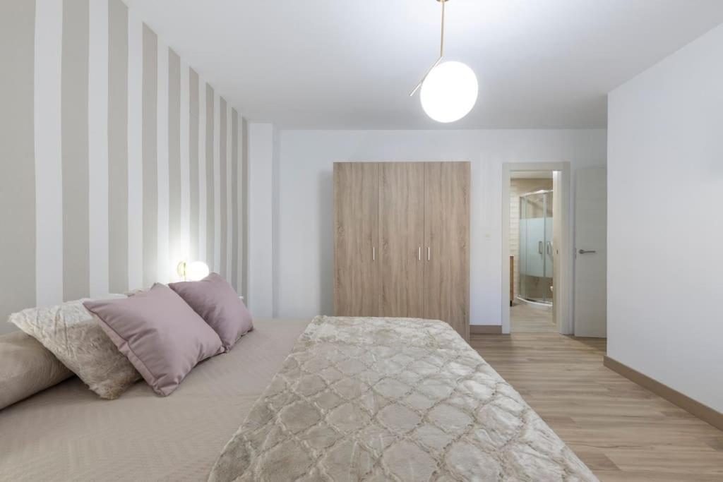 Neptuno Deluxe Apartment Granada Luaran gambar